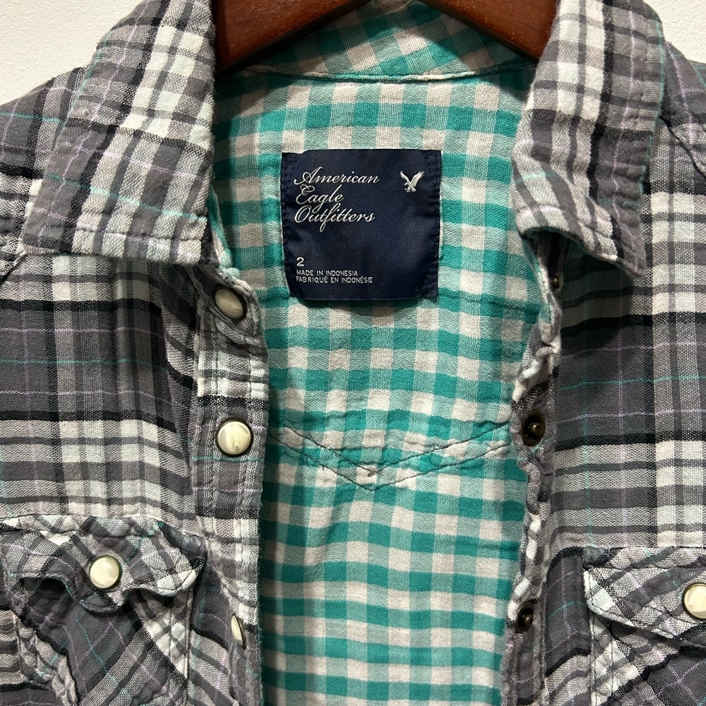 American Eagle Outfitters Plaid Flannel Shirt